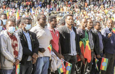 Эфиопы выстроились в очередь у посольства