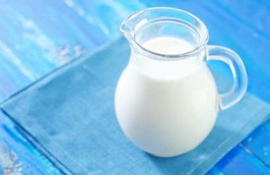 На производителя молока подали в суд